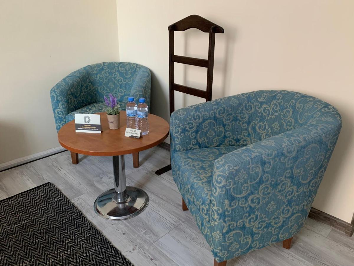Guest Rooms Donovi Varna Exterior photo