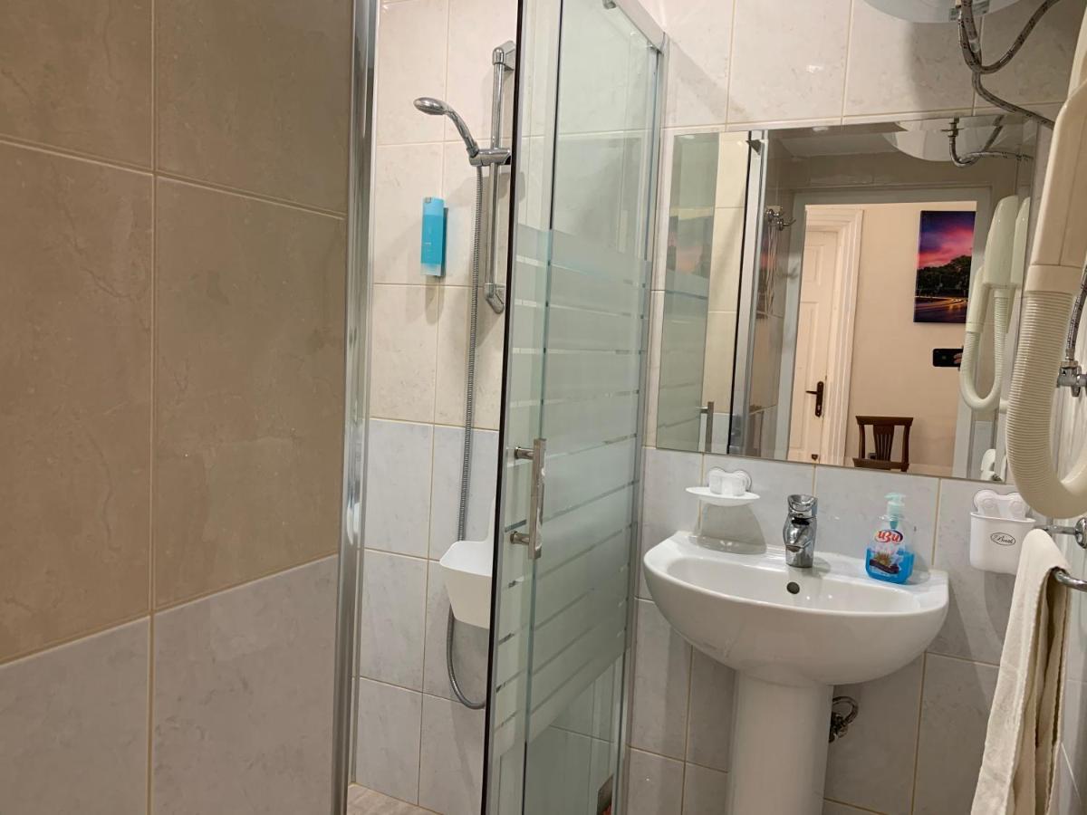 Guest Rooms Donovi Varna Exterior photo