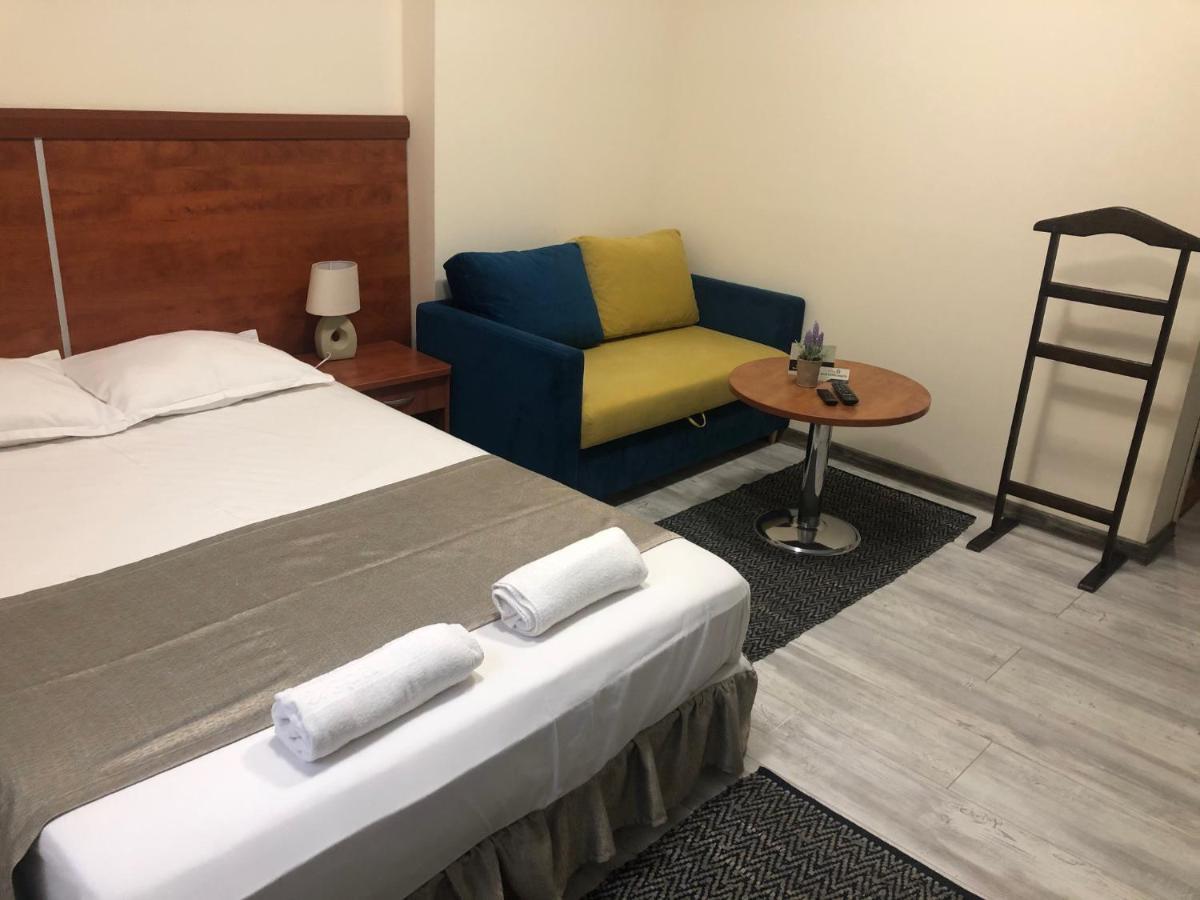 Guest Rooms Donovi Varna Exterior photo